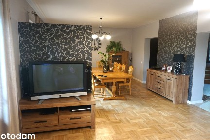 JABŁONNA DOM 181 m² +MAGAZYN 335 m² + BIURO 52m2