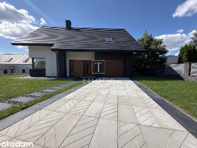 Pełen światła nowoczesny dom wolnostojacy