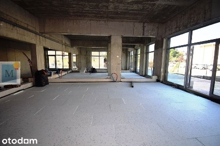 Lokal ul.Strzelców 67m2,parter,witryna,adaptacja