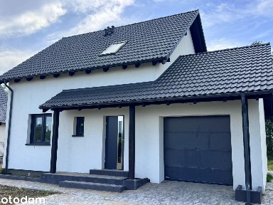 Dom wolnostojący z garażem Oporówek, spokój, cisza, blisko miasta