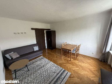 2 pok. ul. Cyraneczki, Praga Płd, 15 min od centrum, tramwaj blisko.