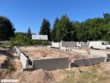 Sprzedam halę produkcyjno - magazynową 367 m2