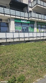 Parter z witryną, klimatyzacja