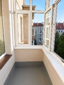 Mieszkanie dla studentów, na Jaracza 50m2, na III piętrze kamiennicy, po remoncie klatki schodowej