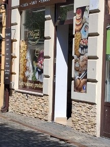 Lokal usługowy na parterze