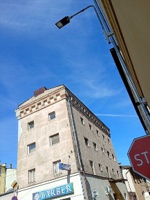 Sprzedam budynek 4 mieszkania i lokal