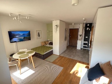 Jasna kawalerka, bezpośrednio, balkon. Mieszkanie na sprzedaż