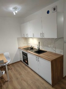 Kawalerka w apartamantowcu ul. Kwarcowa + miejsce parkingowe