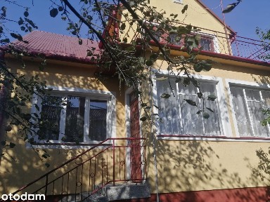 Dom na spokojnym osiedlu