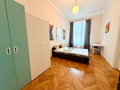 2 pokoje | 55m2 | Osobna jasna kuchnia | Kamienica | Centrum Krakowa
