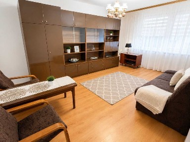 Przestronne 3-pokojowe mieszkanie 65 m² z garderobą i balkonem - Nidzica