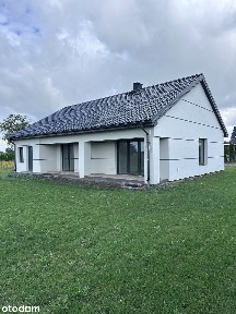 Dom wolnostojący z garażem i dużą działką