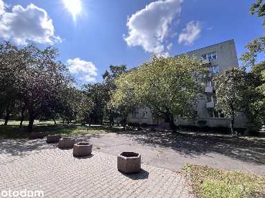 Kawalerka z oddzielną kuchnią 26m2 - blisko metra