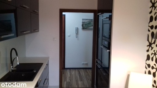 2 pok osobna kuchnia duży balkon garaż