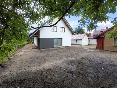 Sprzedam, zamienię dom wolnostojący 240m2. Na mniejszy dom, skrajną szeregowkę lub bliźniaka.