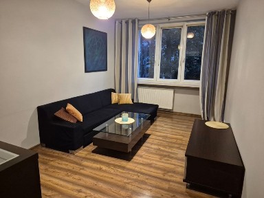 52 m² | 2 niezależne pokoje | osobna kuchnia | Wola, Obozowa 61