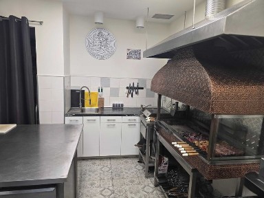 Odstępne w pełni wyposażony lokal gastronomiczny 2 lata umowy
