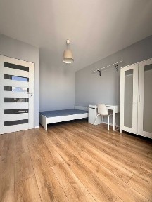 Świeżo odnowione mieszkanie 55 m² | 2 sypialnie | 2 balkony | miejsce postojowe