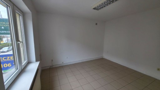 Oferuję do wynajęcia lokal biurowy 20 m2 w atrakcyjnym miejscu Grójca ul.Bankowa 3.