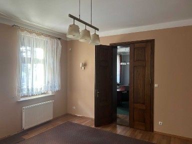 Wynajme Lokal Po Bylej Kancelarji