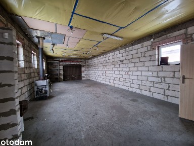 Pomieszczenie magazynowe, stolarnia.