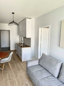 Bezpośrednio 2-pokojowe mieszkanie 36 m² przy PKP Ożarów Mazowiecki - 3500 zł, bez dodatkowych opłat