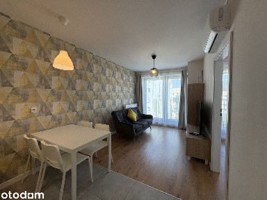 Dwupokojowe w nowym apartamentowcu. Klimatyzacja. Centrum miasta.