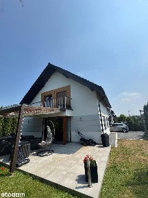 Dom bliźniak z garażem i klimatyzacją