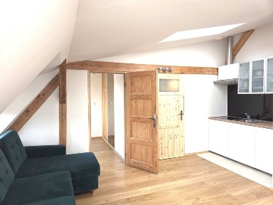 Ładne 2-pok 35 m.kw w apartamentowcu centrum ul.Garbary 2650 zł !