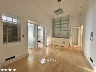 Balkon, parking w cenie, 1minuta do stacji metra