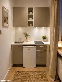 17 m² po GENERALNYM REMONCIE | Podchorążych | wysoki parter | komórka