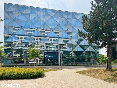 Znajdź własne biurko w lokalizacji Regus Diamentum