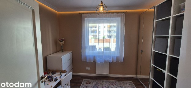 3 pok, taras 17m2 na południe, garaż, komórka, wys. parter