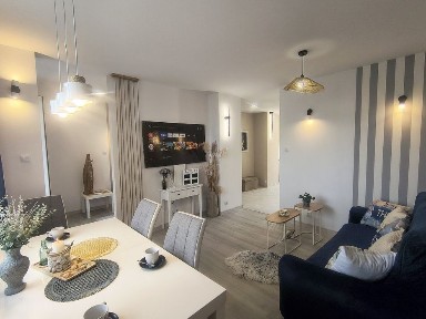 Stylowe, gruntownie odnowione, piękne, 3-pokojowe mieszkanie na sprzedaż51m2IławaSmolki 4a