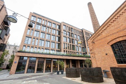 Wynajem biura w Warszawie: W pełni serwisowana przestrzeń biurowa dostosowana do Twoich potrzeb w lokalizacji Spaces Koneser Building M