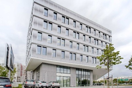 Wynajem biura w Warszawie: Znajdź 4-osobową powierzchnię biurową w lokalizacji Regus Witosa Point