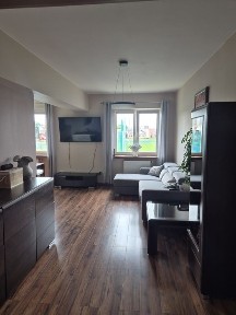 Mieszkanie 68.3 m Armii Krajowej 59 (1piętro) Tel.570-686-025, 609-760-914