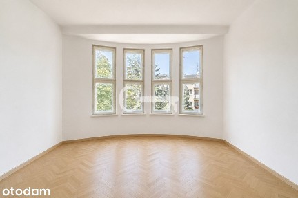 Całe Piętro W Gdańskiej Kamiecniy 222 m2
