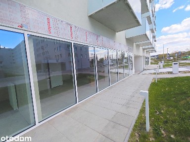 Lokal użytkowy 78 m² z bardzo szeroką witryną