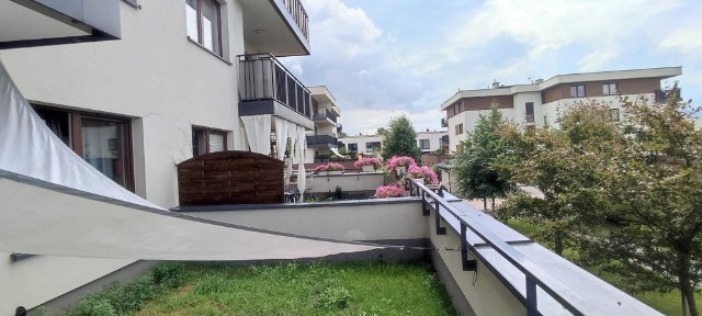 Atrakcyjne mieszkanie na kameralnym osiedlu Wilanów.