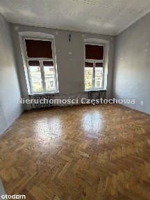 Duże mieszkanie w centrum miasta - parking