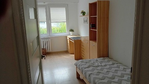 Sprzedam mieszkanie 3pokoje Radomsko ul.L.Czarnego