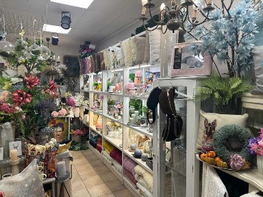 Lokal usługowy-handlowy 38m 2 na terenie centrum handlowego. Glinki