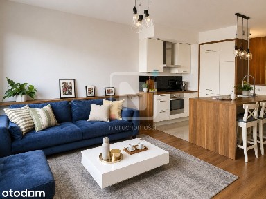 | Wysoki standard | Garderoba | Balkon |