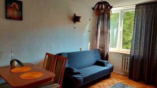 Wynajmę przytulne 2 pokojowe mieszkanie w atrakcyjnej cenie. Centrum, okolica Al. Racławickie.