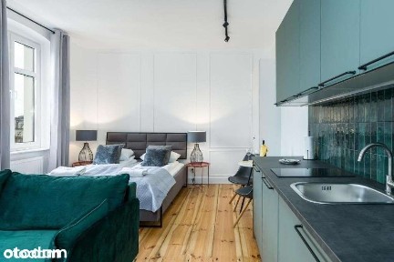 Bezpośrednio- Komfortowa kawalerka 27 m² w odrestaurowanej kamienicy
