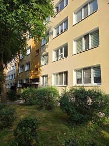 Sprzedam mieszkanie w bloku I piętro 3 pokoje 60,7 m2 Lublin Czuby ul. Radości 1