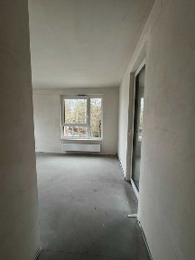 Sprzedam bezpośrednio 3 pokoje z oddzielną kuchnią i tarasem z ogródkiem