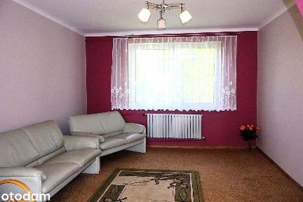 Siedlisko z murowanym domem do zamieszkania w Rzążewie