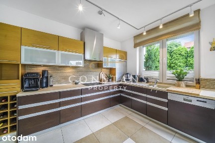 358 m² przestrzeni i 1473 m² ogrodu | Józefosław